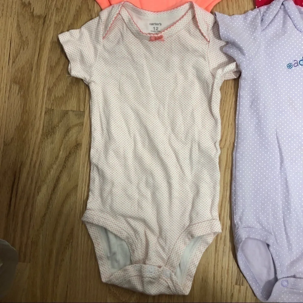 12 month 4 Pack of Onesies Carter’s Garanimals